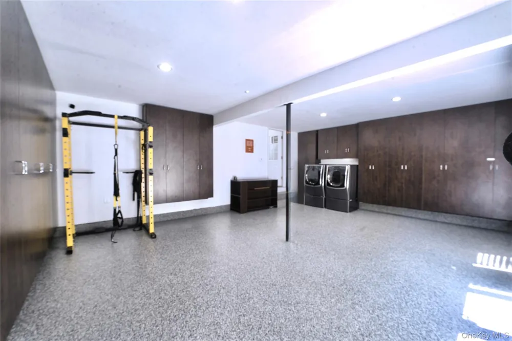 44 Warner Road Huntington, NY 11743