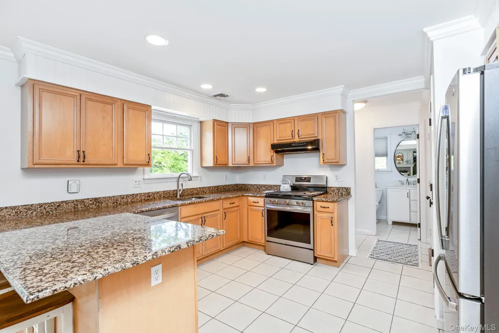 506 Twomey Avenue Baiting Hollow, NY 11933