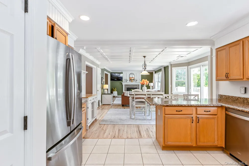 506 Twomey Avenue Baiting Hollow, NY 11933