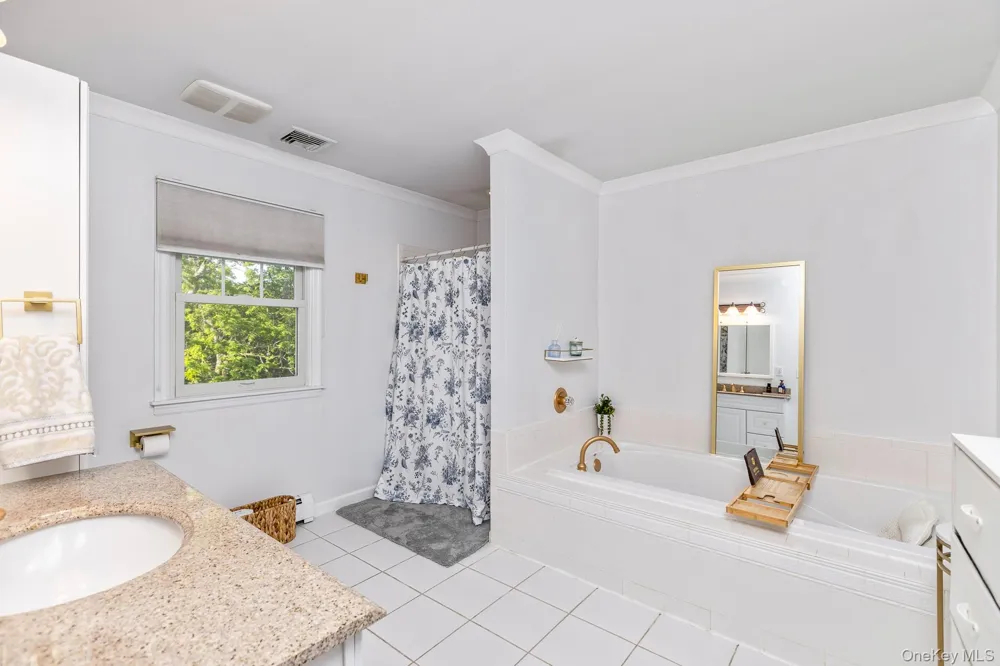 506 Twomey Avenue Baiting Hollow, NY 11933