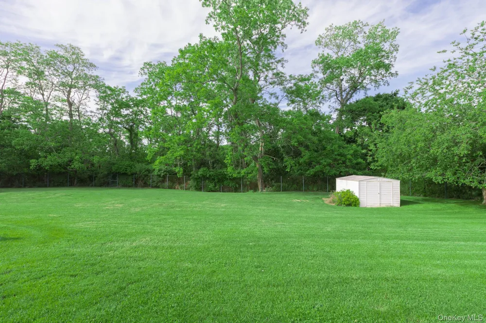 506 Twomey Avenue Baiting Hollow, NY 11933