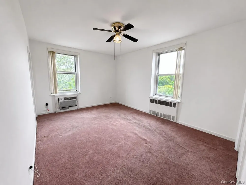 209-25 18th Avenue #6D Bayside, NY 11360