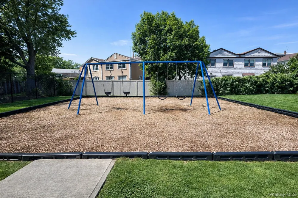 209-25 18th Avenue #6D Bayside, NY 11360