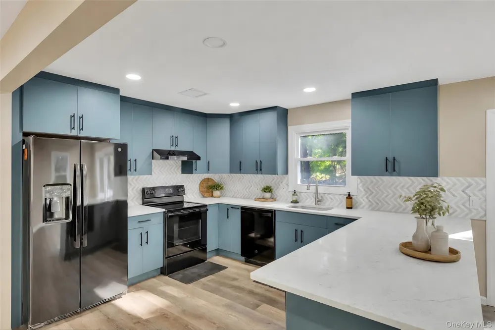 513 Canada Street Lake George, NY 12845
