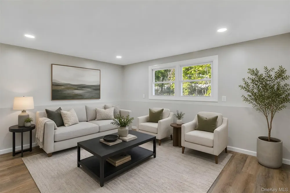 513 Canada Street Lake George, NY 12845