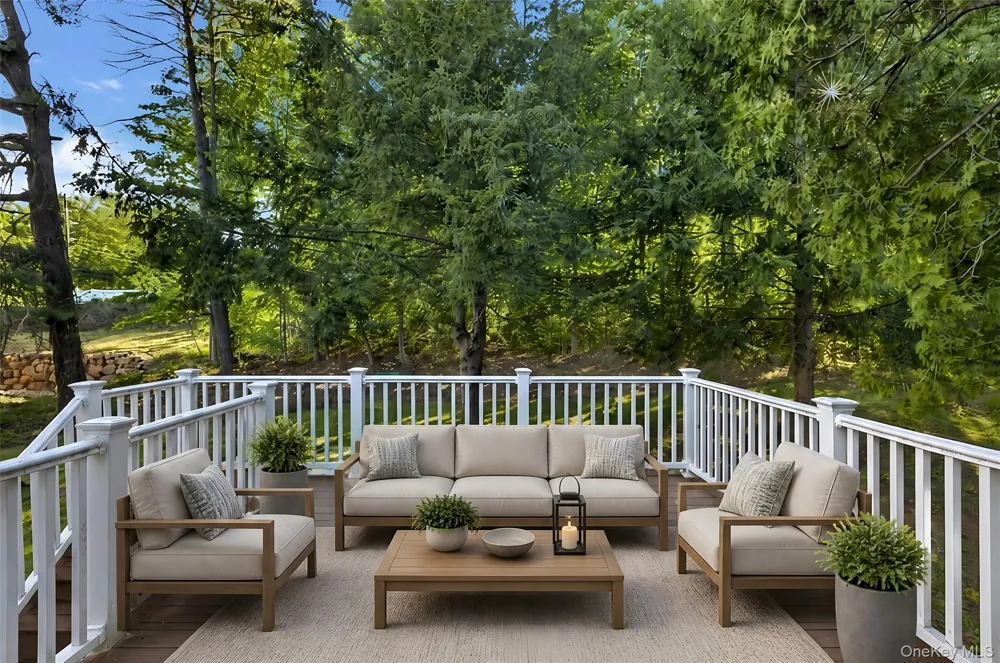 513 Canada Street Lake George, NY 12845