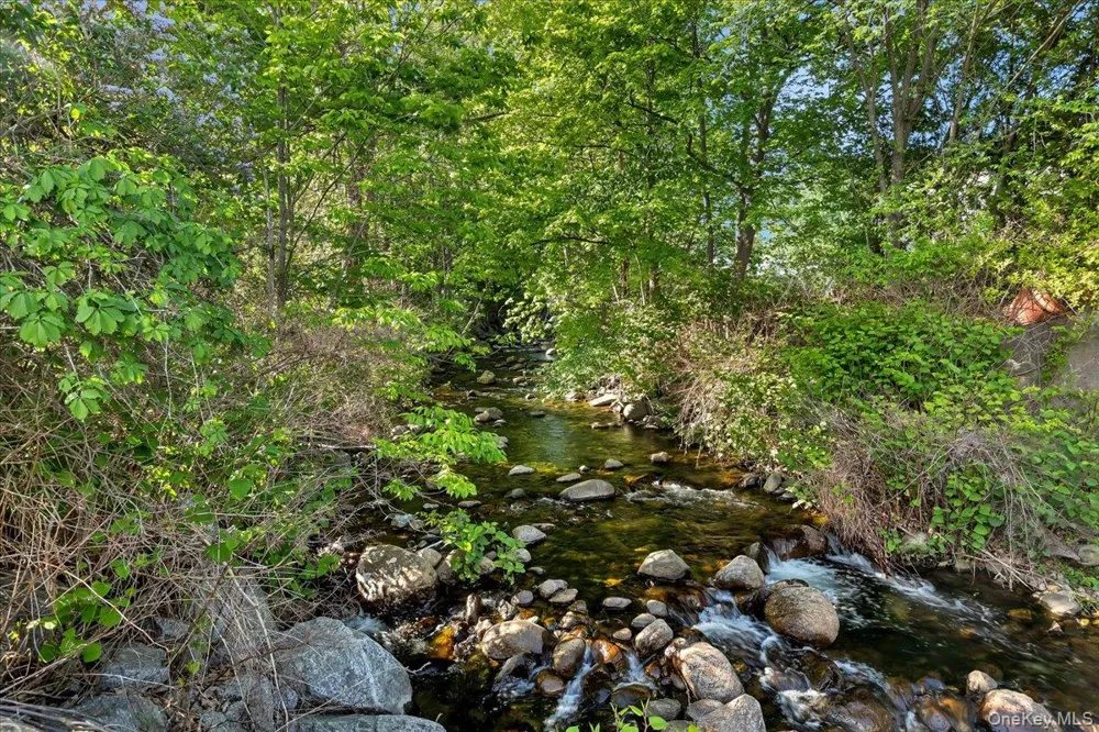 513 Canada Street Lake George, NY 12845