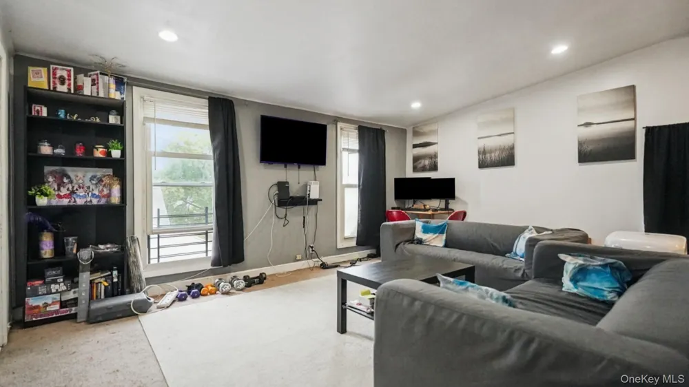22 Mount Joy Place New Rochelle, NY 10801