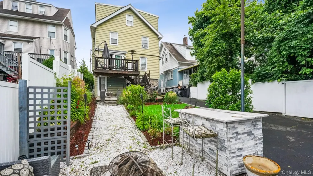 22 Mount Joy Place New Rochelle, NY 10801