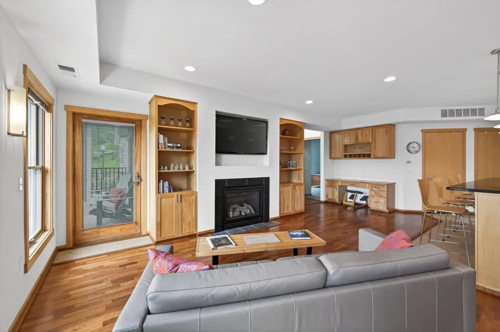 350 Main Street #406 Stillwater, MN 55082