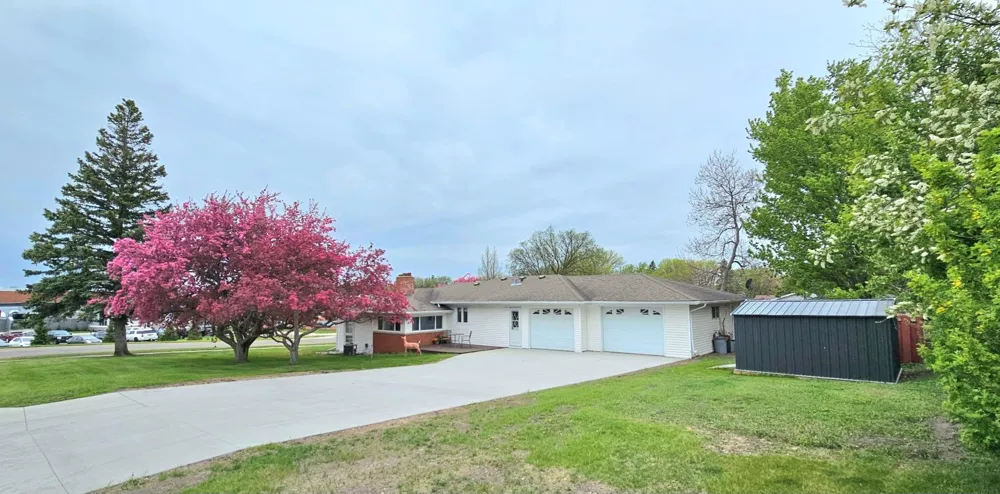 420 James Street Detroit Lakes, MN 56501