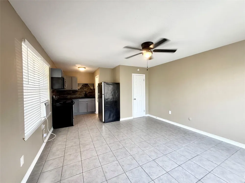 811 Avenue F #30 Freeport, TX 77541