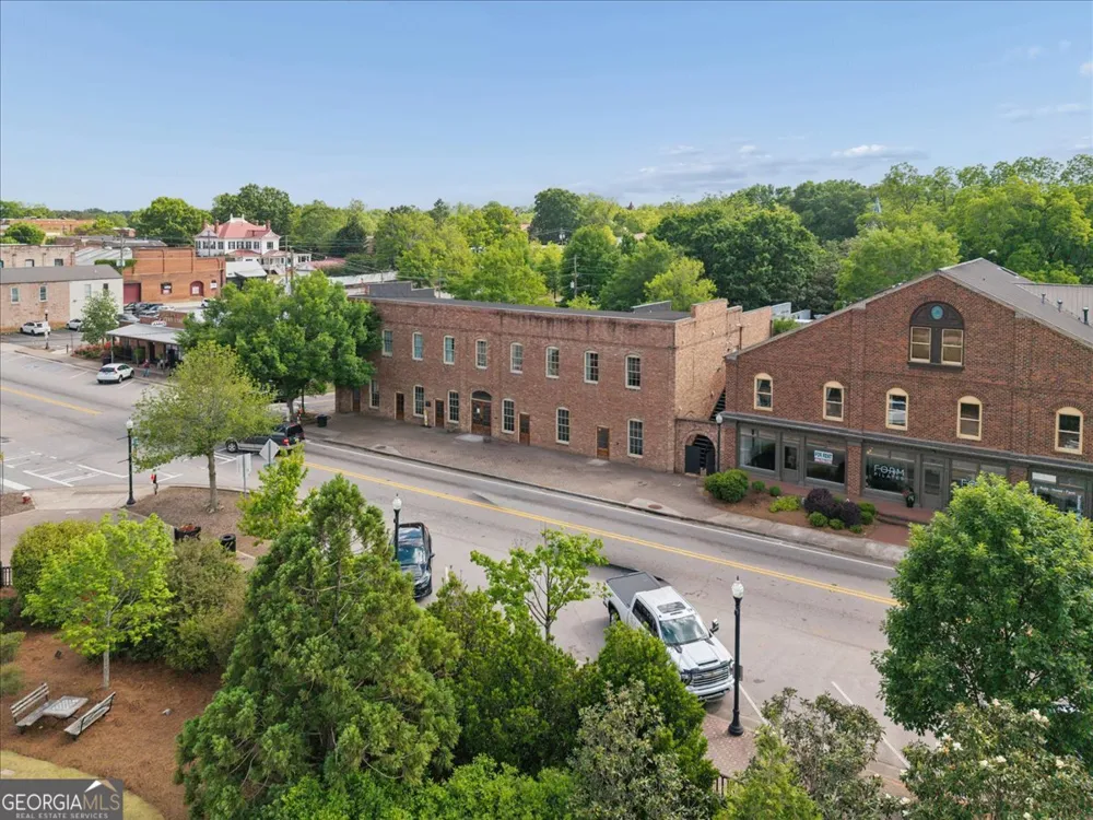 200 W Washington St, Unit B Madison, GA 30650