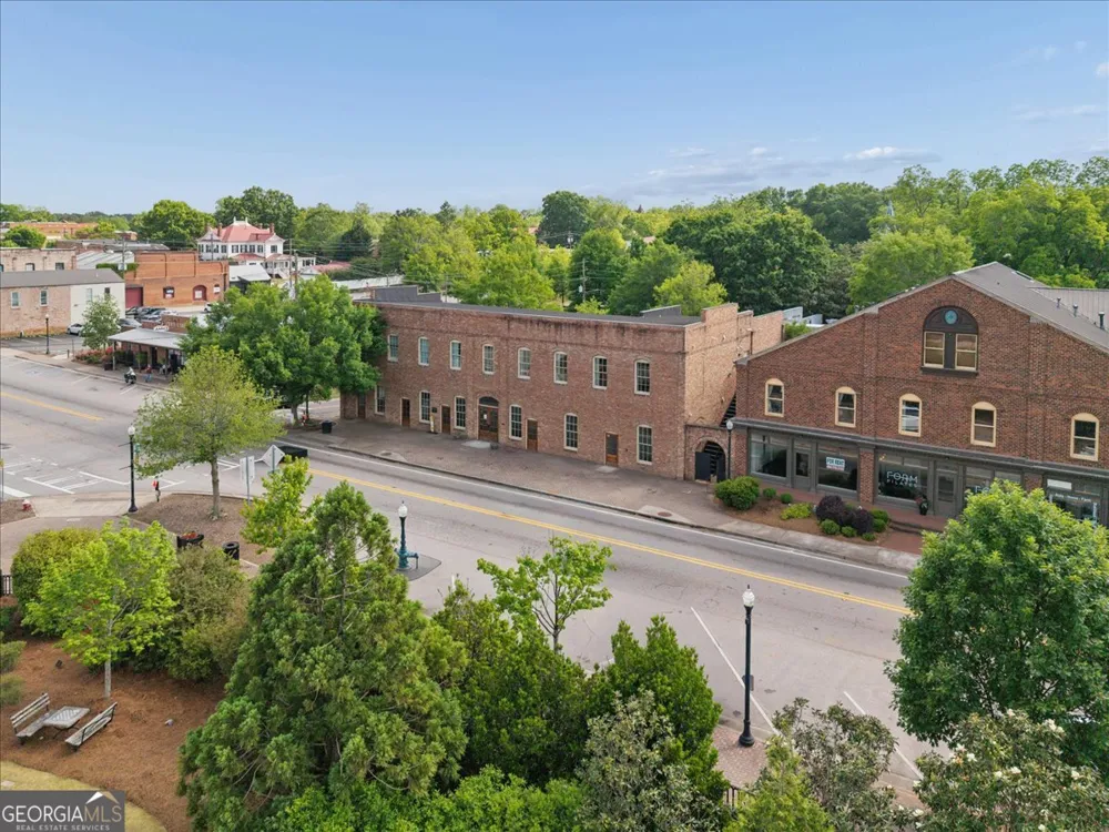 200 W Washington St, Unit B Madison, GA 30650