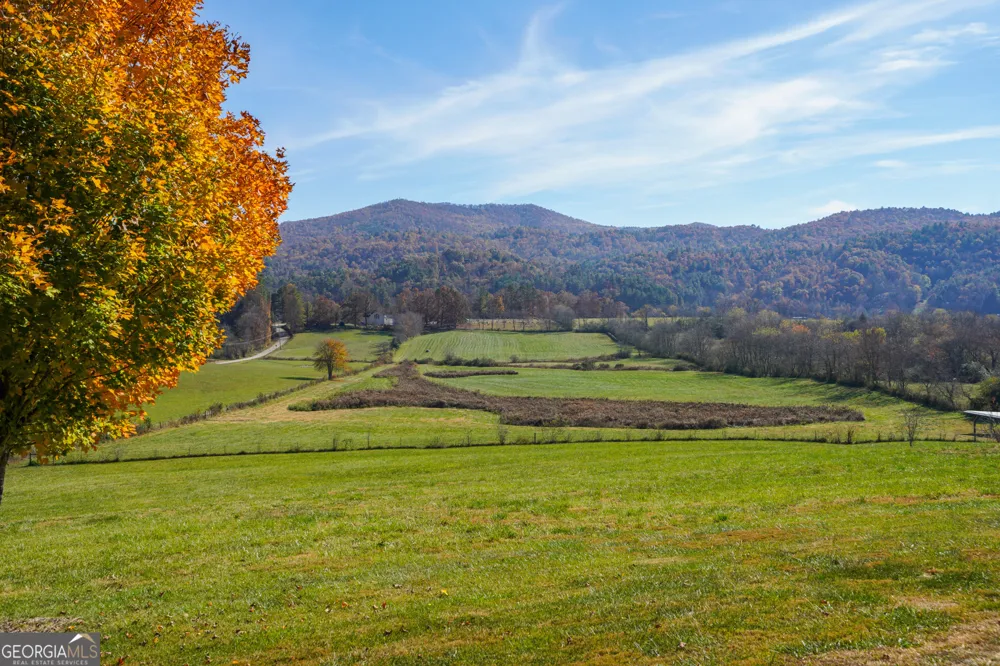 5192 Wolffork RD Rabun Gap, GA 30568