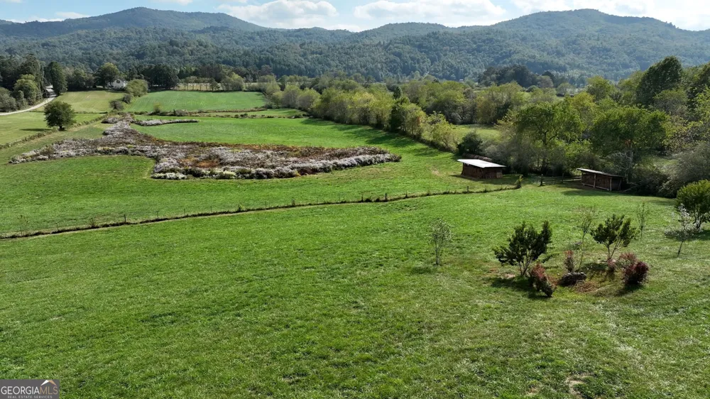 5192 Wolffork RD Rabun Gap, GA 30568