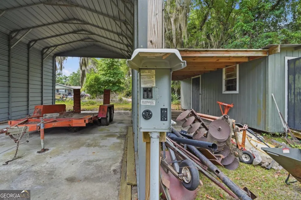 131 Harvey RD Brunswick, GA 31525
