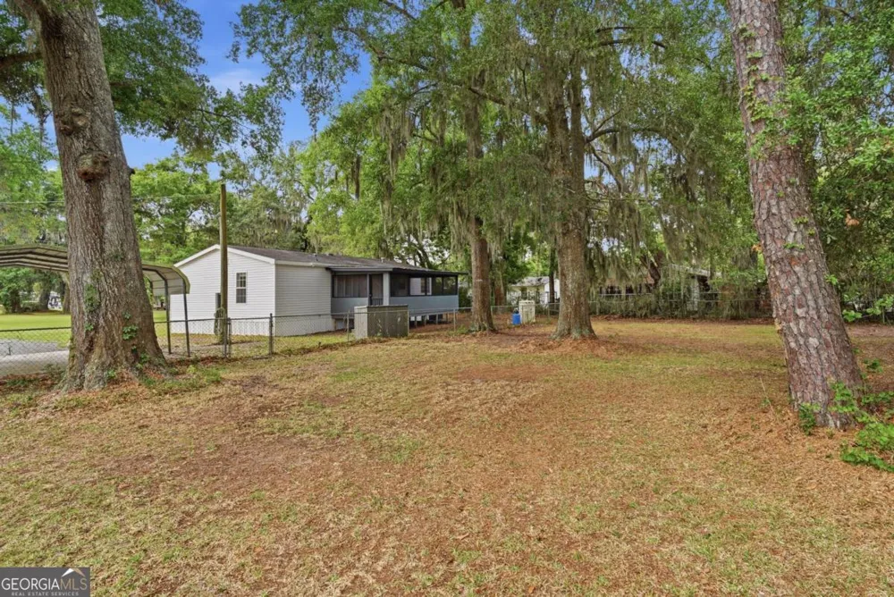131 Harvey RD Brunswick, GA 31525