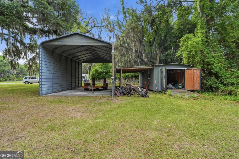 131 Harvey RD Brunswick, GA 31525