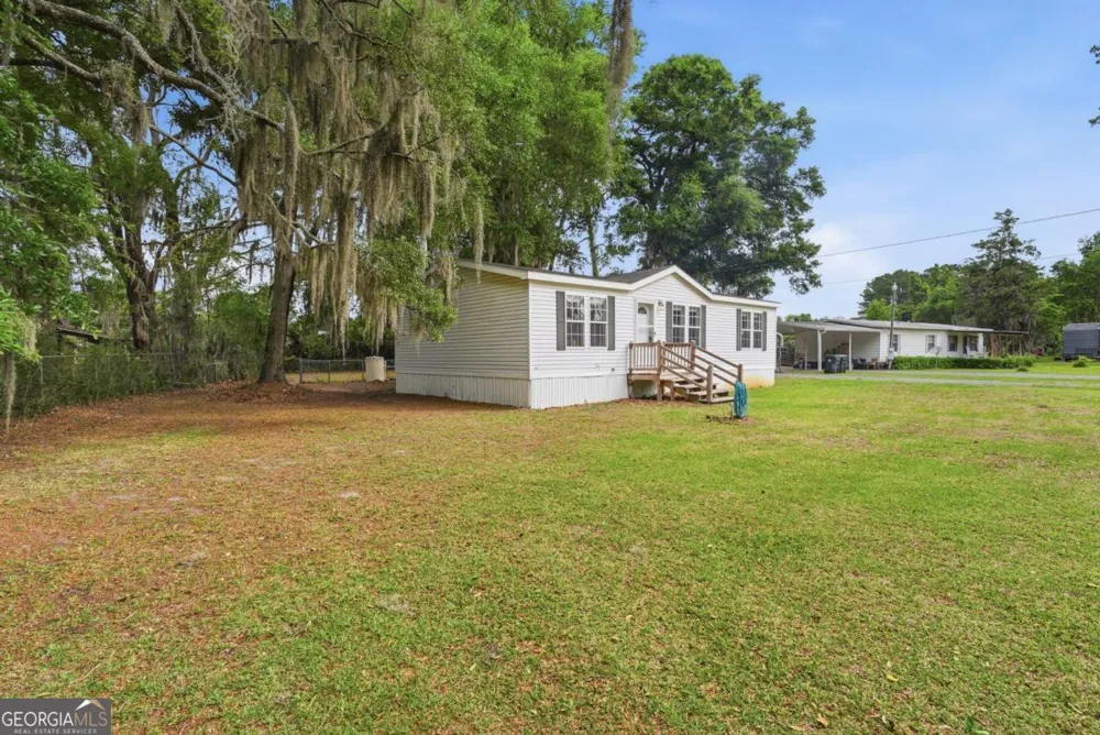 131 Harvey RD Brunswick, GA 31525