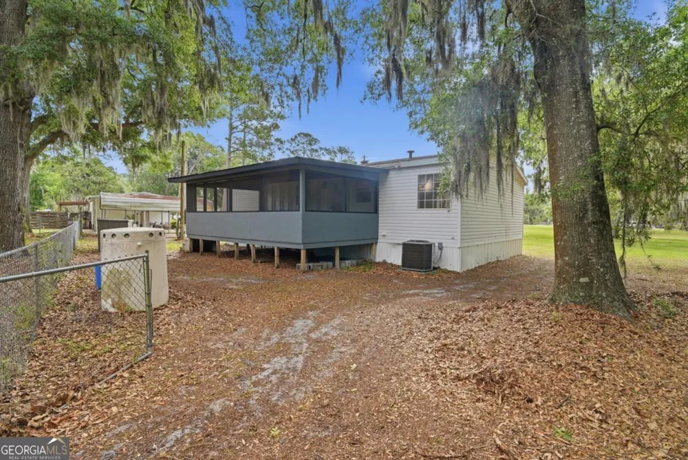 131 Harvey RD Brunswick, GA 31525