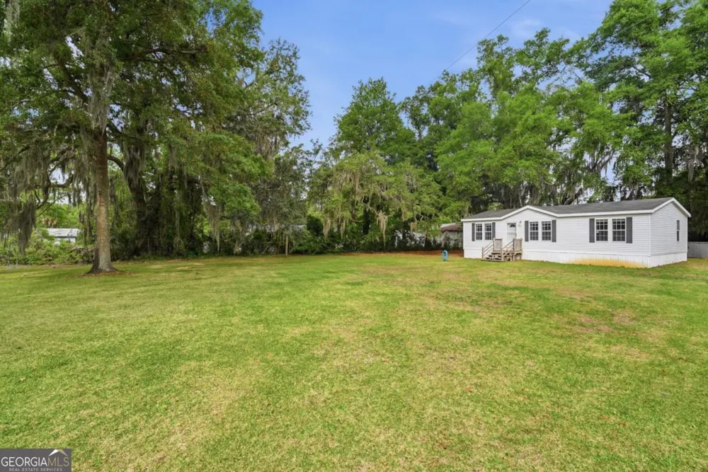 131 Harvey RD Brunswick, GA 31525