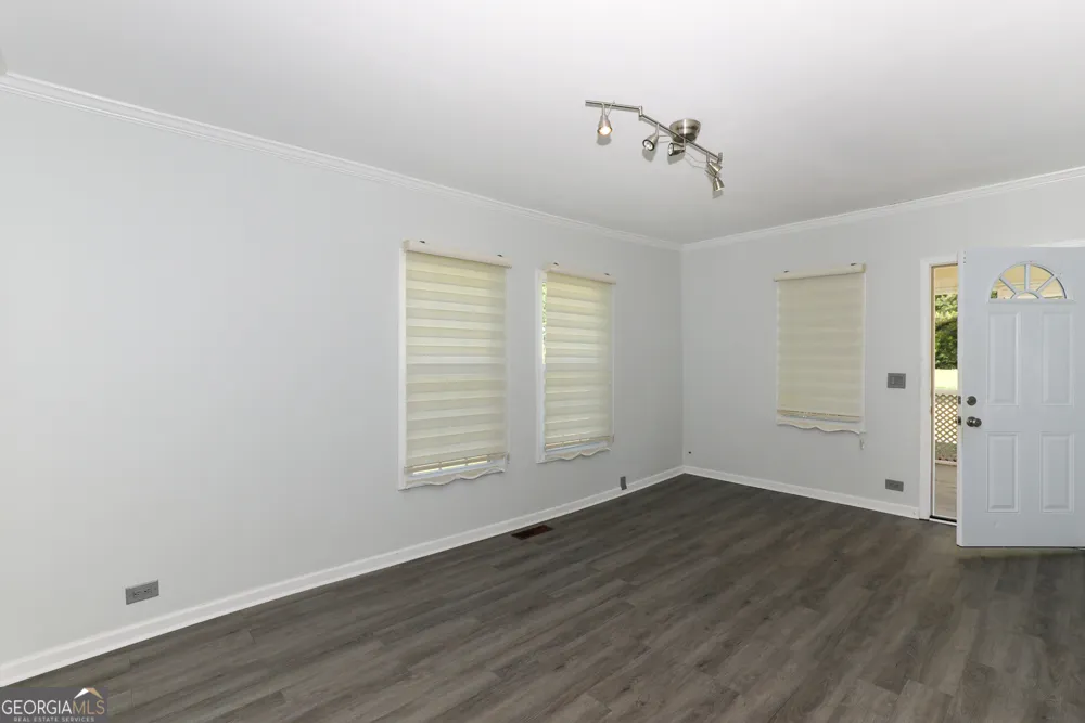 1186 E Tugalo ST Toccoa, GA 30577