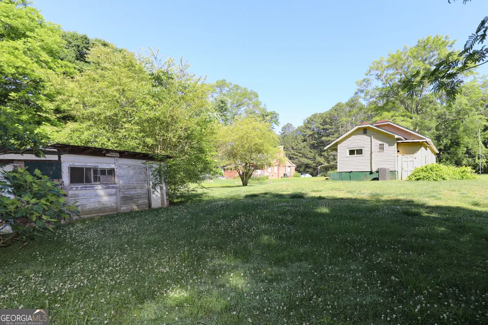 1186 E Tugalo ST Toccoa, GA 30577