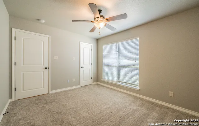 1421 Cottonwood Rd Fischer, TX 78623