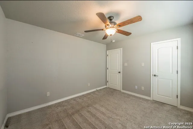 1421 Cottonwood Rd Fischer, TX 78623