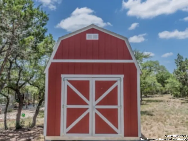 1421 Cottonwood Rd Fischer, TX 78623