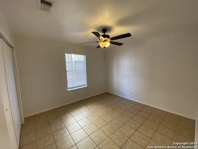810 STATION ST Converse, TX 78109