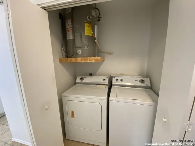 810 STATION ST Converse, TX 78109
