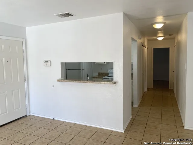 810 STATION ST Converse, TX 78109