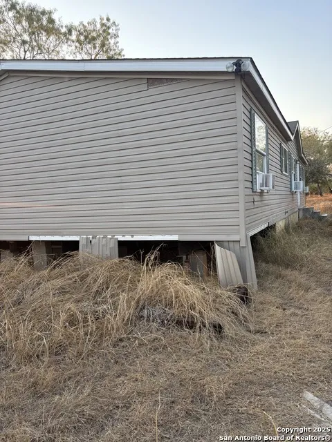640 County Road 417 McCoy, TX 78113