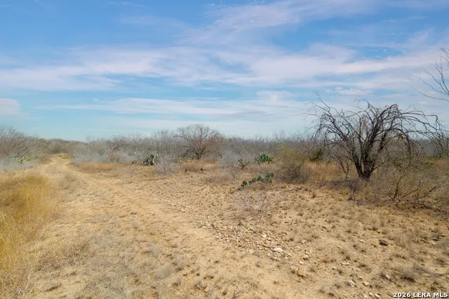 1826 County Road 2537 Moore, TX 78057