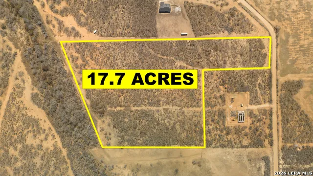1826 County Road 2537 Moore, TX 78057