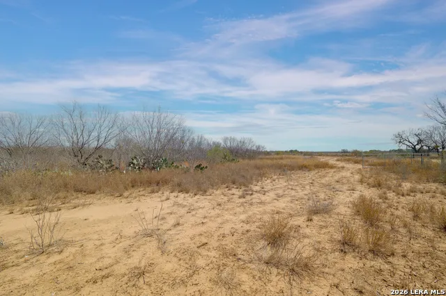 1826 County Road 2537 Moore, TX 78057