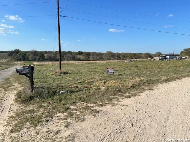 701 Sunrise Ln La Vernia, TX 78121