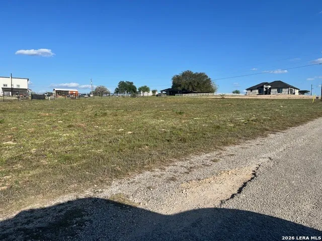 701 Sunrise Ln La Vernia, TX 78121
