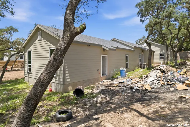 1130 Hidden Fawn Unit 1 Canyon Lake, TX 78133