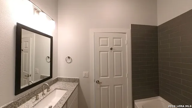 330 E Carson Unit 3102 San Antonio, TX 78208
