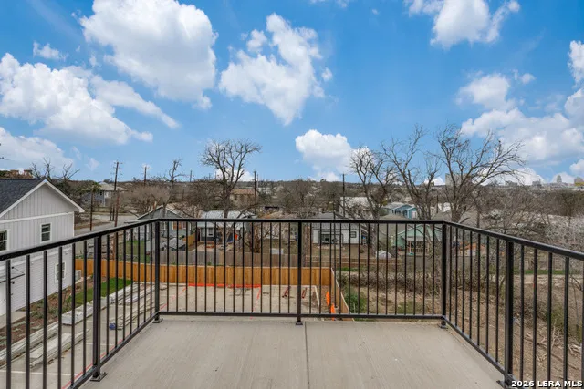 330 E Carson Unit 2302 San Antonio, TX 78208