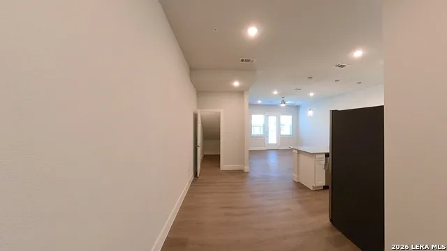 330 E Carson Unit 3101 San Antonio, TX 78208