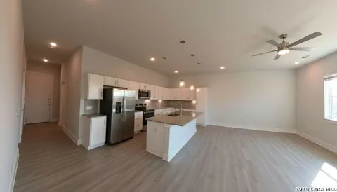 330 E Carson Unit 2101