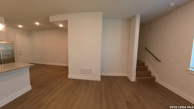 330 E Carson Unit 3103 San Antonio, TX 78208