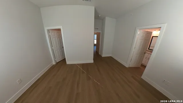 330 E Carson Unit 3103 San Antonio, TX 78208