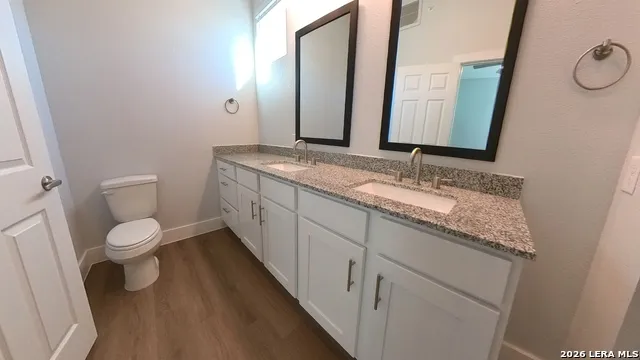 330 E Carson Unit 3103 San Antonio, TX 78208