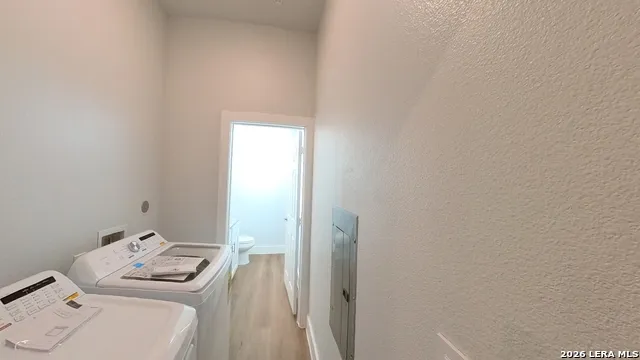 330 E Carson Unit 3103 San Antonio, TX 78208