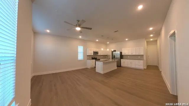 330 E Carson Unit 1302 San Antonio, TX 78208
